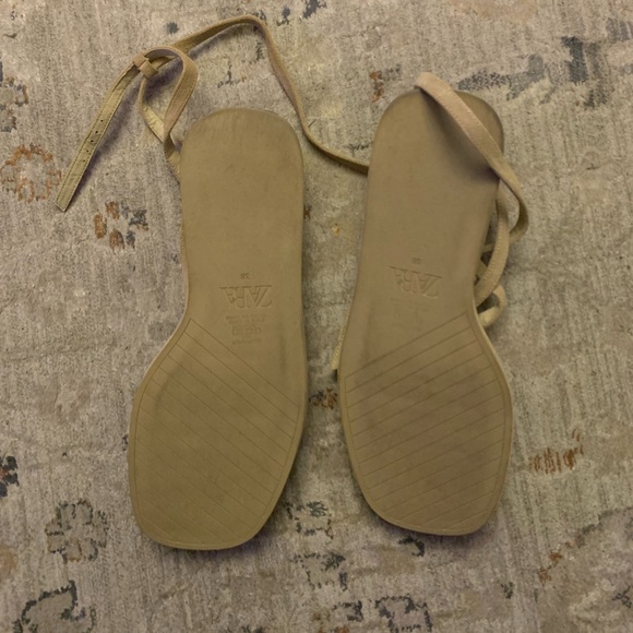 Zara Flat Suede Sandals - Picture 8 of 8